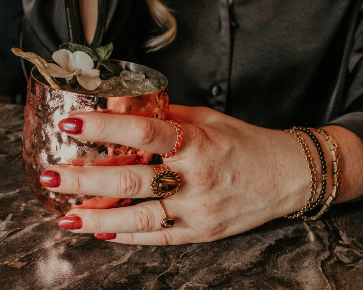 Ring Tiger Eye op model