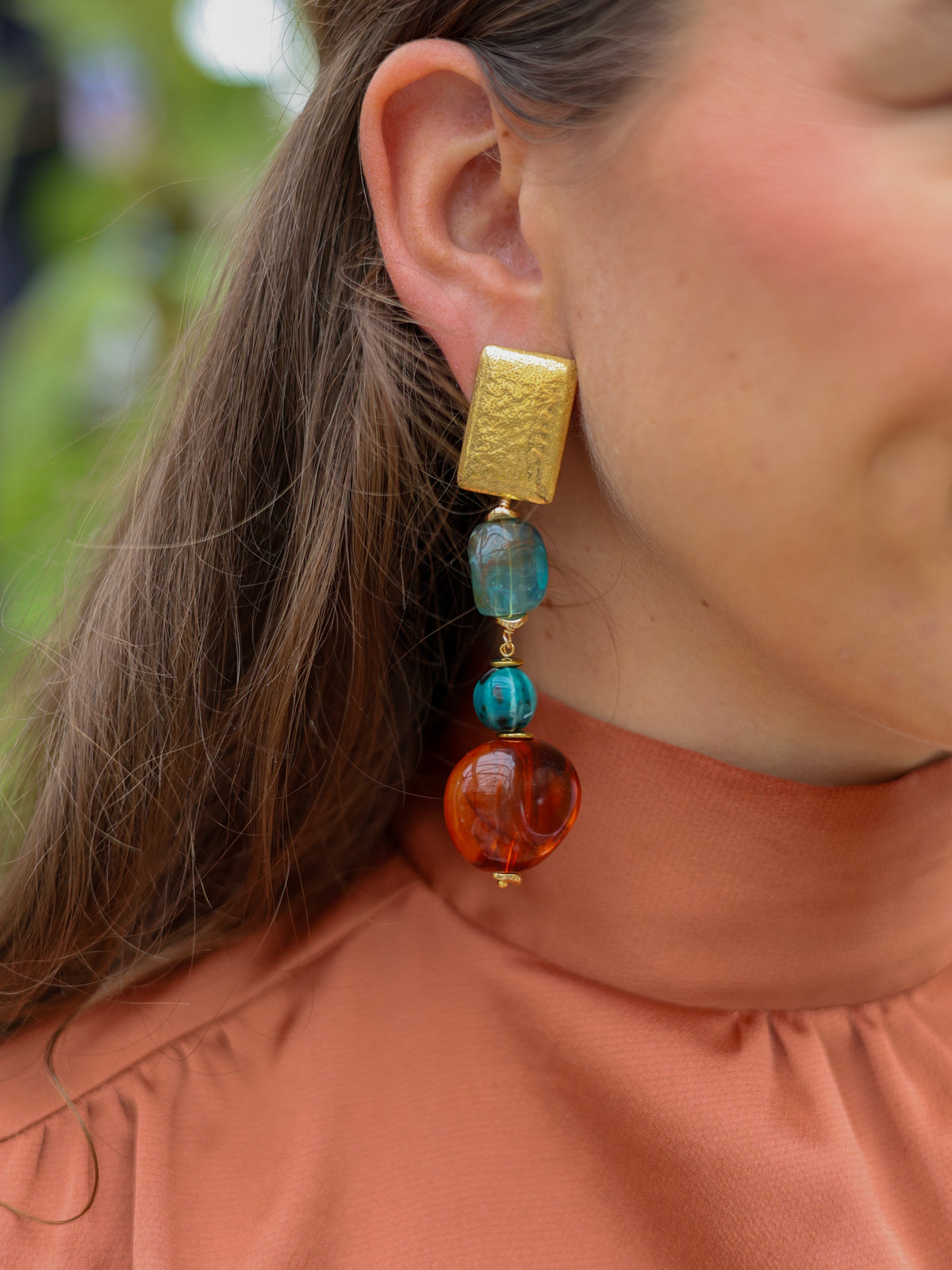 Oorbellen Aurora Form op model