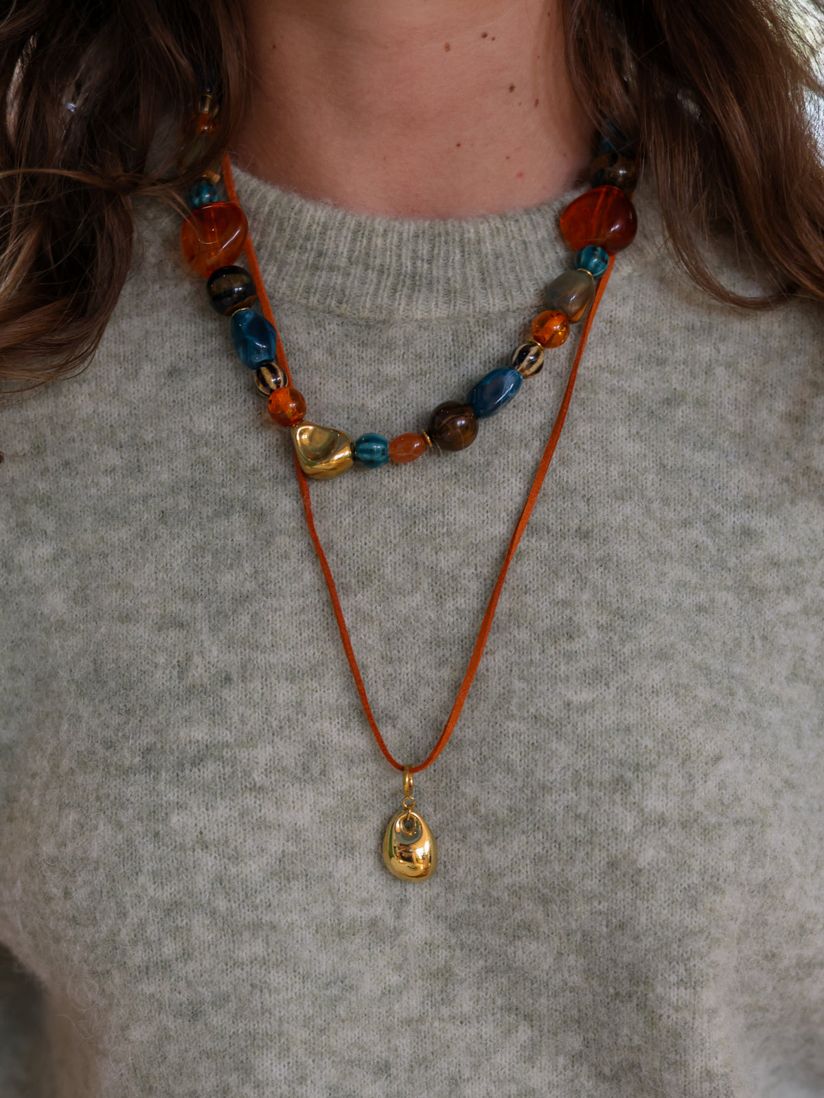 Ketting Aurora Form op model