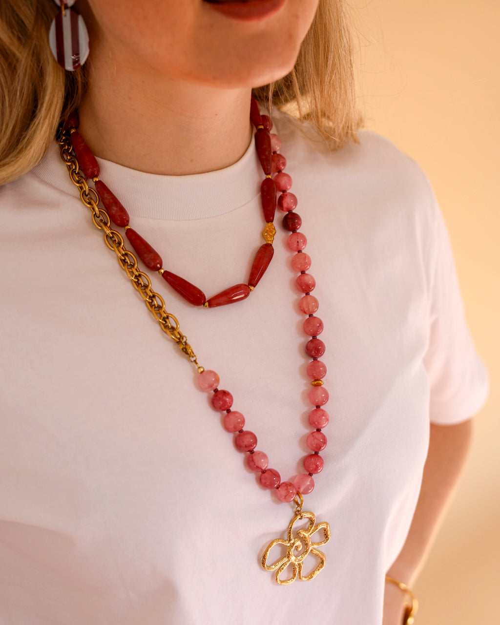 Ketting Red Jade Drips op model